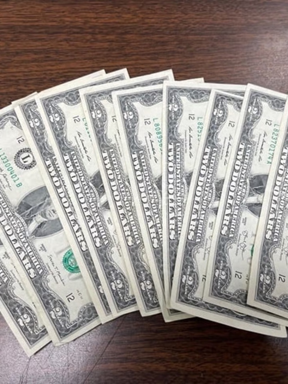 200 Assorted circulated Two Dollar Bills $2 Notes Lot of 200 TOTAL $400.00